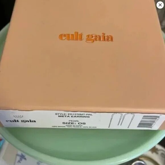 Cult Gaia Gold and White Earrings - Picture 11 of 16